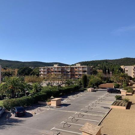 Studio cabine Les Rives de la Favière piscine et tennis les pieds dans l'eau Bormes-les-Mimosas Esterno foto